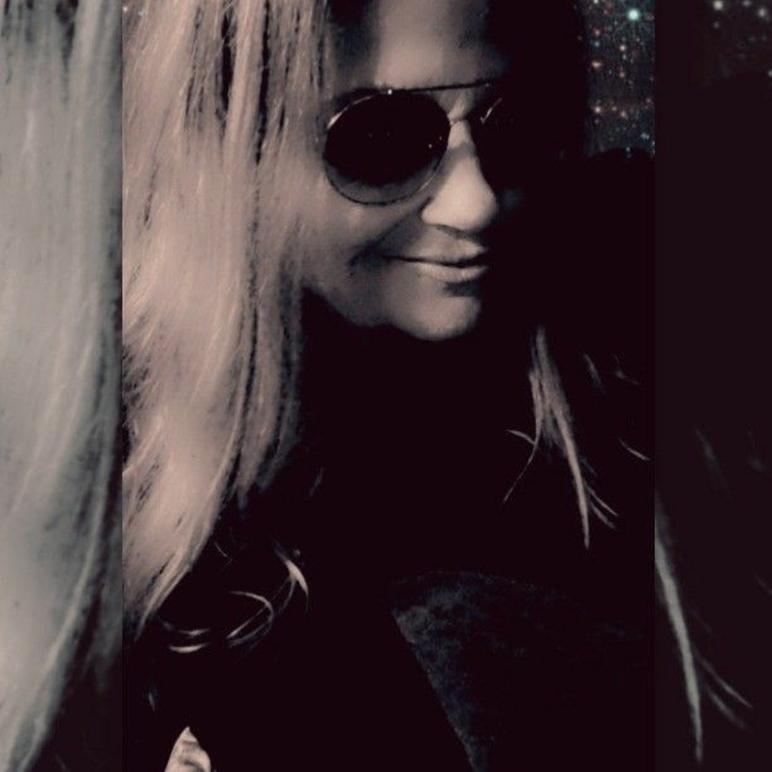 Nathaly Nikita’s avatar