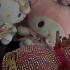 𝓛𝓸𝓿𝓮𝓵𝔂 🎀