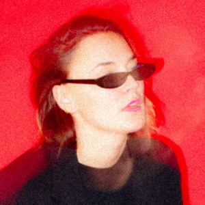 Sabrina Hawk spielt seit 07:00 im Wintergarten