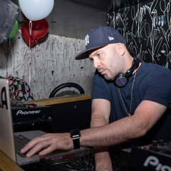 DJ SINATRA
