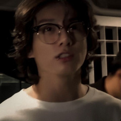 Kaya Jeon