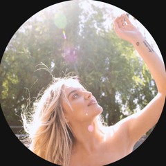 kelsae ballerini