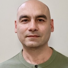 Farhoud Khoshnoud