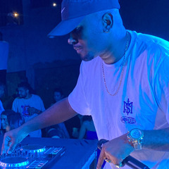 DJ CRYS
