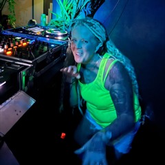 DJ LittlePea
