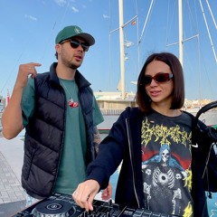 Orbit & Deck'a