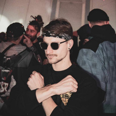 Tom Chaperon