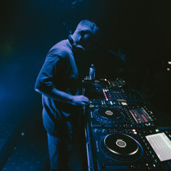Lucas R.