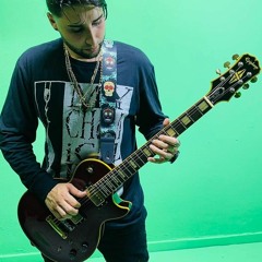 Christian en la guitarra