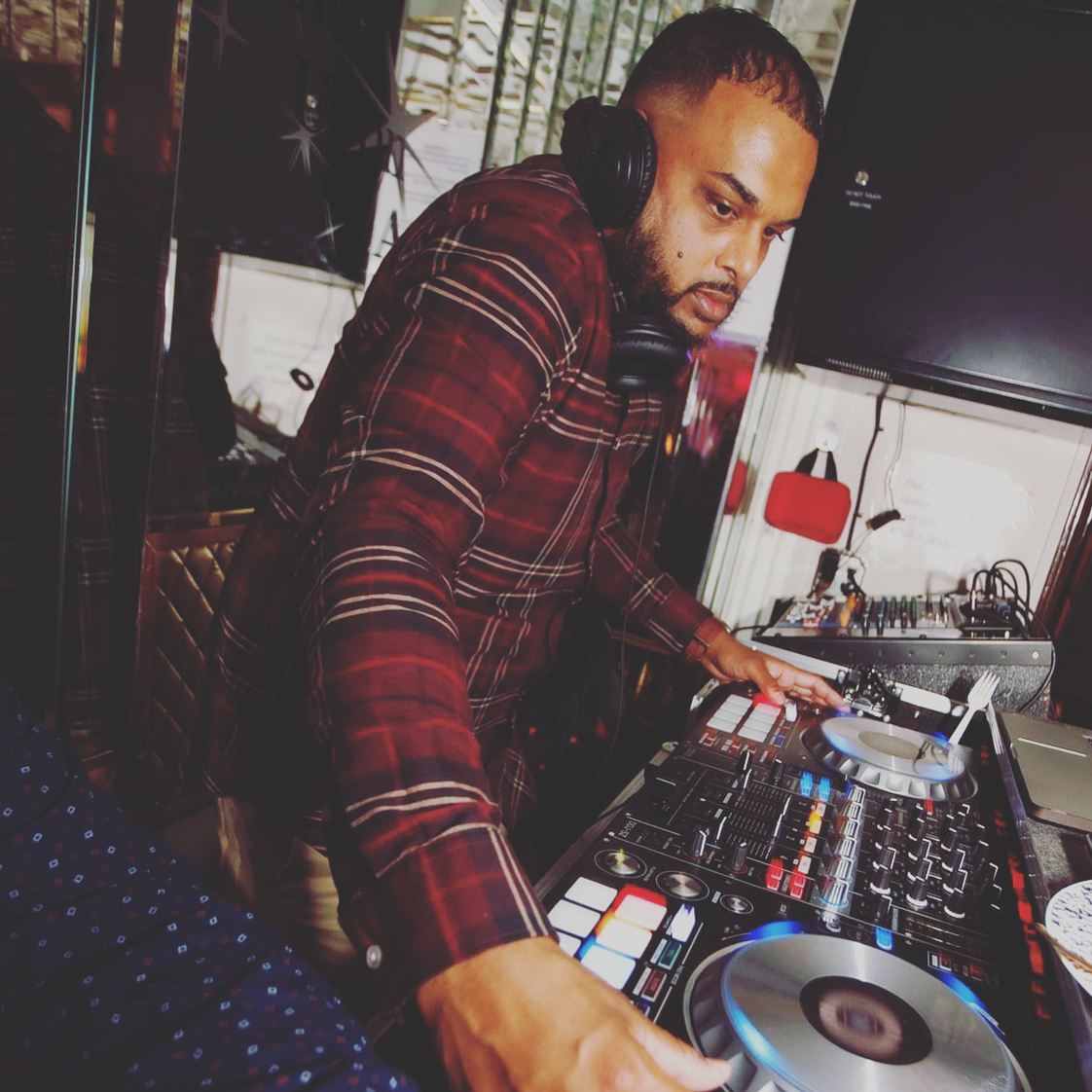 Dj Hottnes