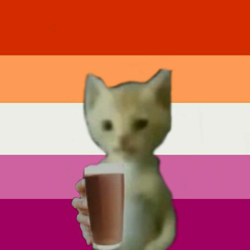 lesbian panic 👀👀👀’s avatar