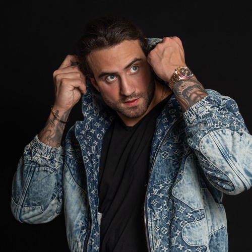 Greggio - Shout [ERRORR]