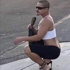 hojaldre panameña con salchicha guisada