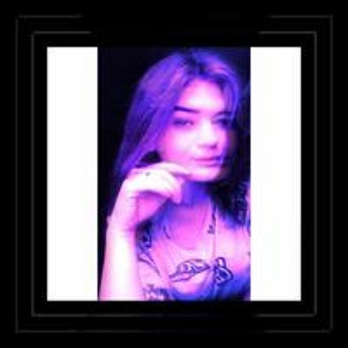 Roxi Synku’s avatar