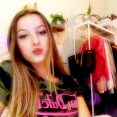 Scarlet :)
