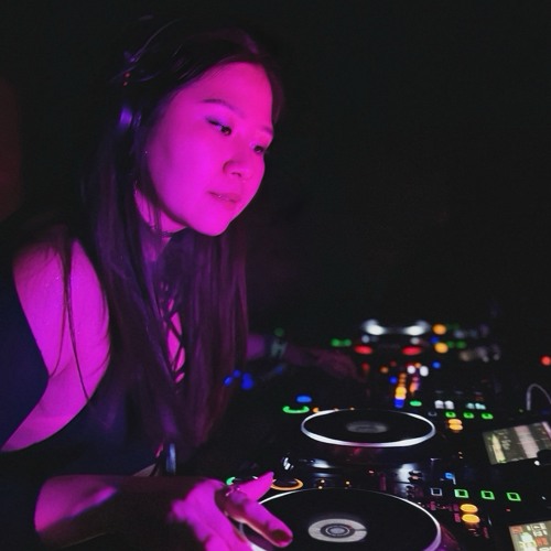 Anny S — artist photo