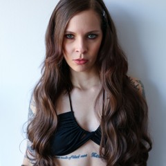 KAT YUSTI