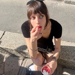 eliska caragach
