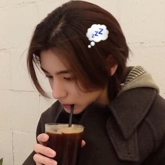 민
