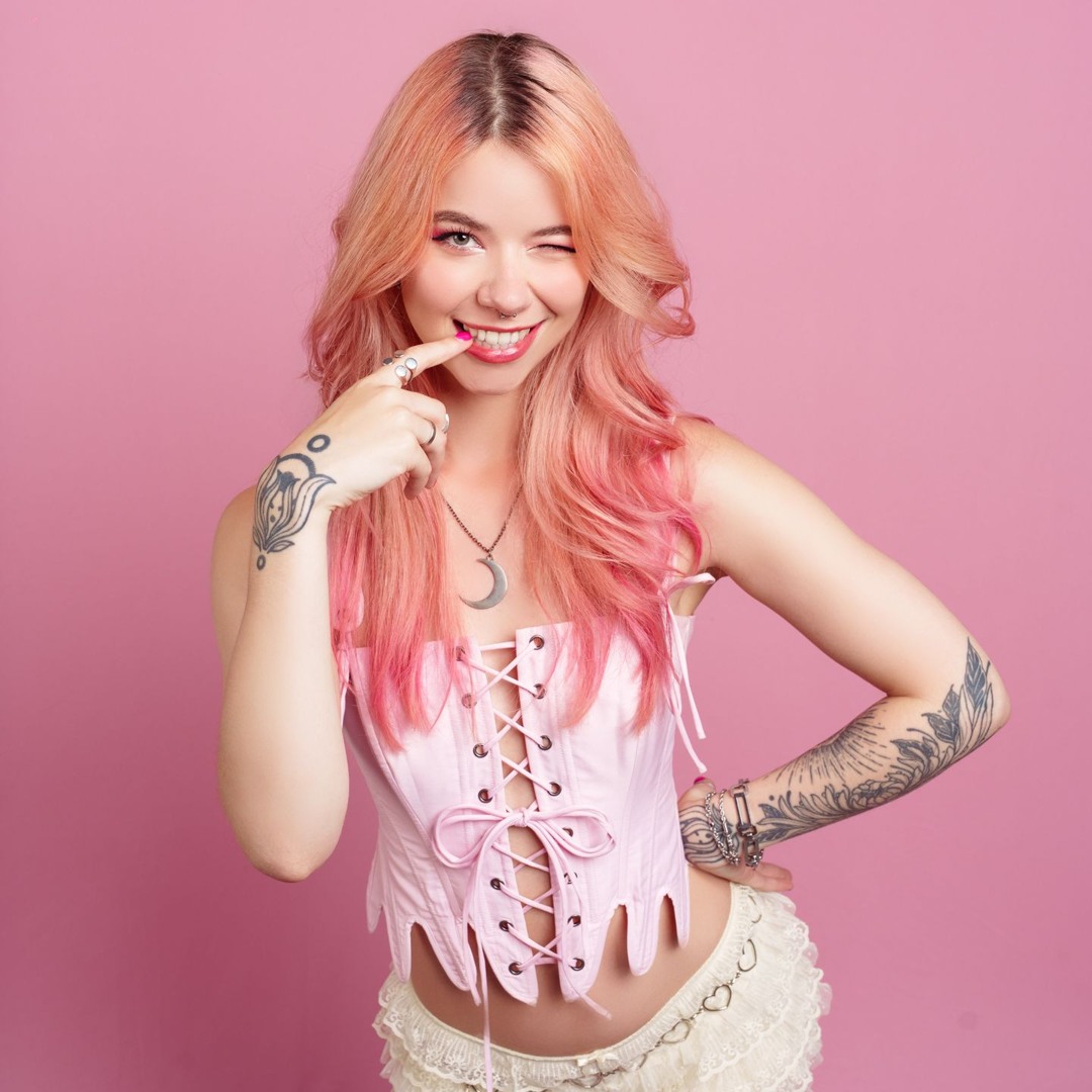 Stream Yue music | Listen to songs, albums, playlists for free on