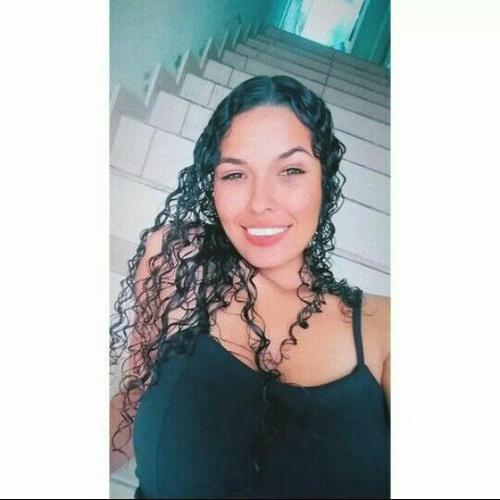 Mayara Santos’s avatar