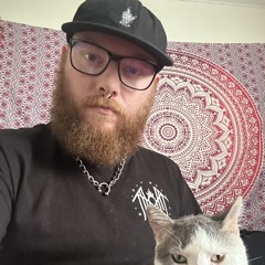 内部で死んでいる