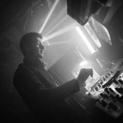 Simon Tonev