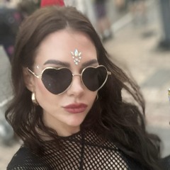 Tina C.