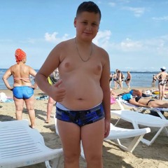 сися свисает