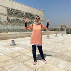 Painter Marwa Khamis