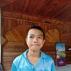 วรภพ ป้อมประกาย