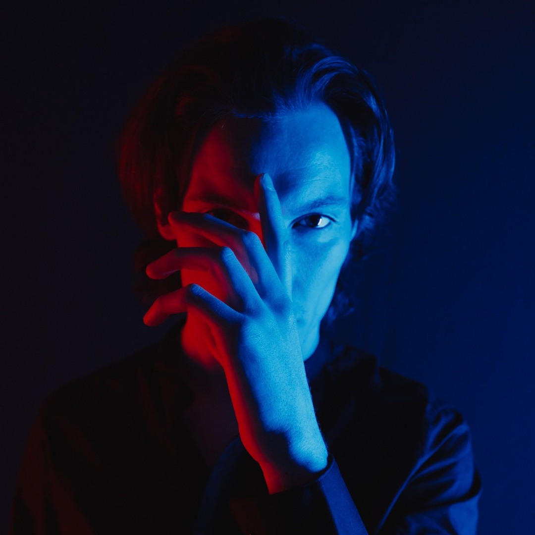 Stream RONNIE ON SATURN music | Listen to songs, albums, playlists