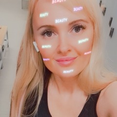 Nadine Volik