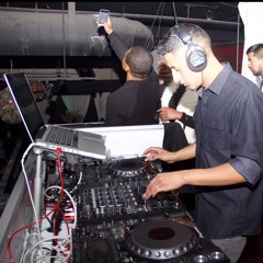 Dj Wacho Official Page