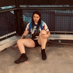 Shayna In The AM- Shardz