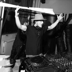 rAVE Maria