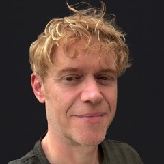 Michael Holmes