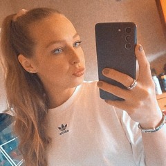 Chloė X