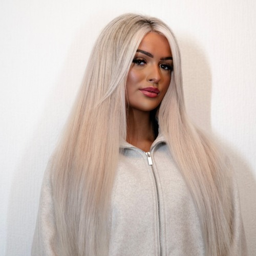 DJ Holly Lucas — artist photo