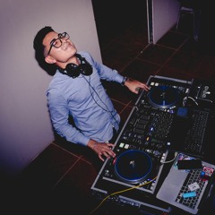DJ CHAVA