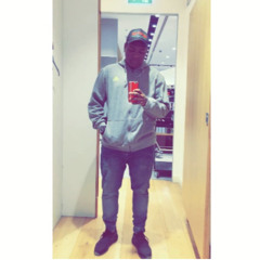 Ⓜ️🅱️ (🇴🇲)