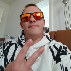 Th3_MuSiC_Fr3aK