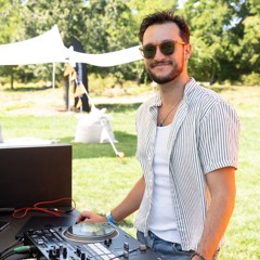 🎵 DJ Pleasure Island 🌴