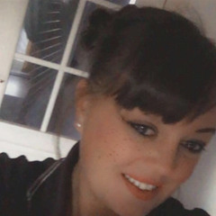 Laura Devlin