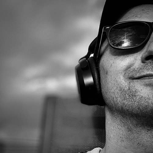 Hold on Tight - Lambda (Funkmann Privat Edit)