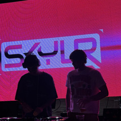SKYLR