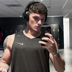 Cadeyrn Davison