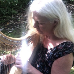Xenia Horne Harpist