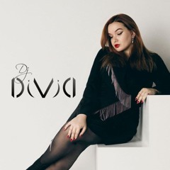 DJ DIVIA