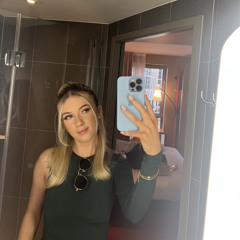 Chloe Lacey